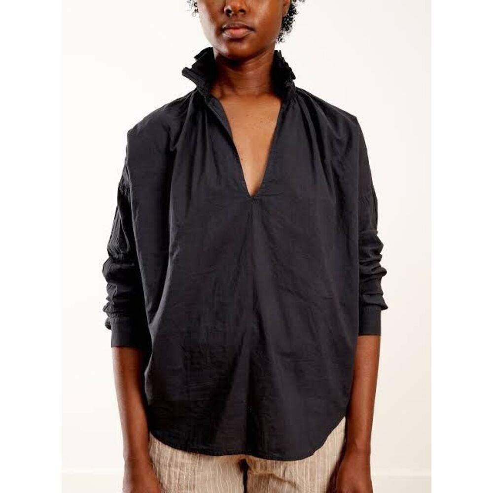A Shirt Thing Penelope Cabo Cotton Popover Blouse Ruffle Neck Black XS